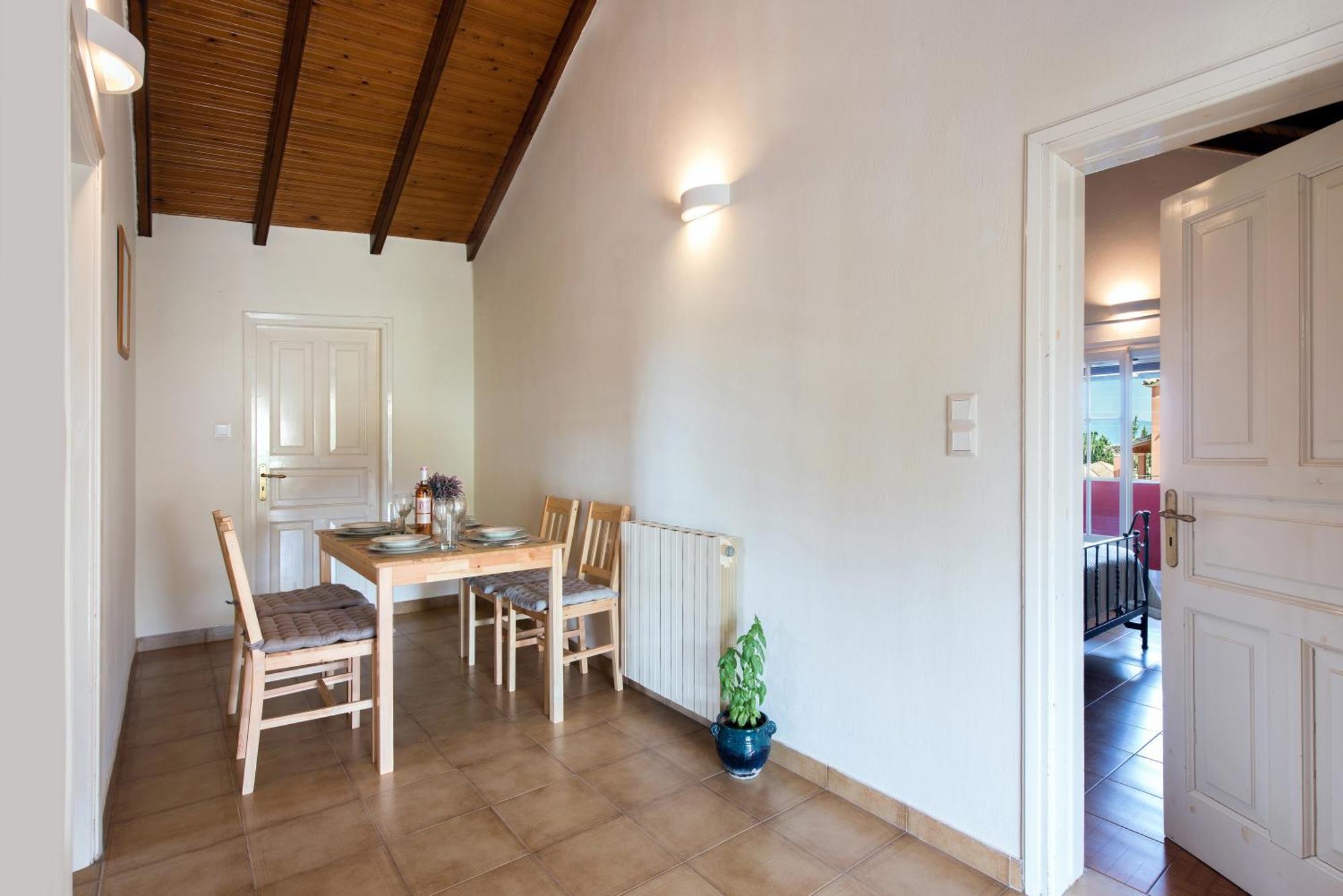 The Roof Family Apartment Alepou Zewnętrze zdjęcie